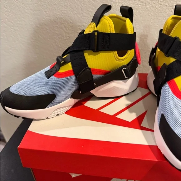 Nike Yellow and Blue Athletic Shoes - Picture 4 of 5